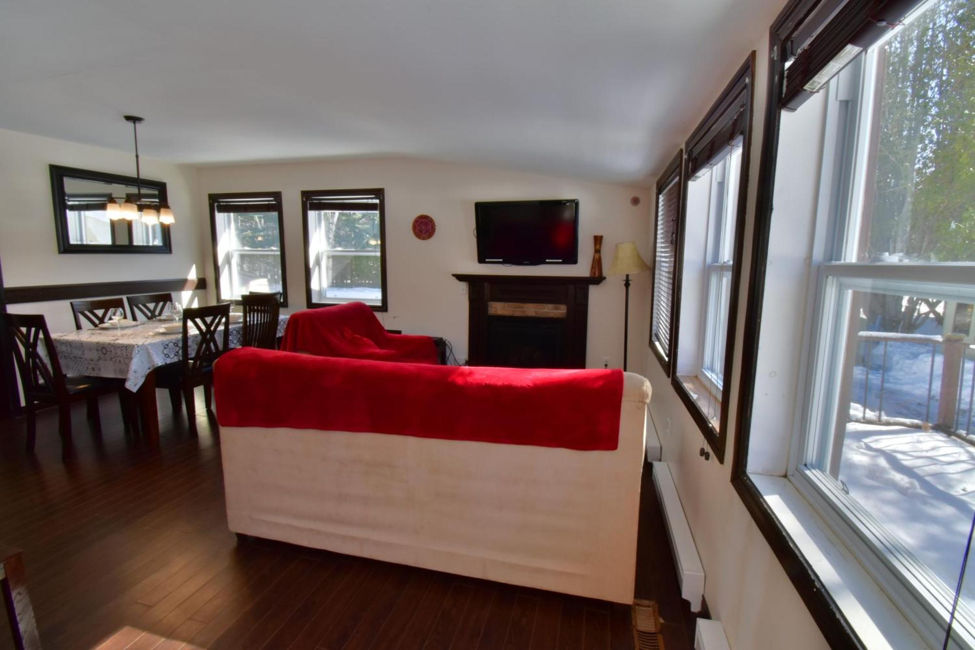 Emme Chalets Sainte-Lucie-de-Doncaster Esterno foto
