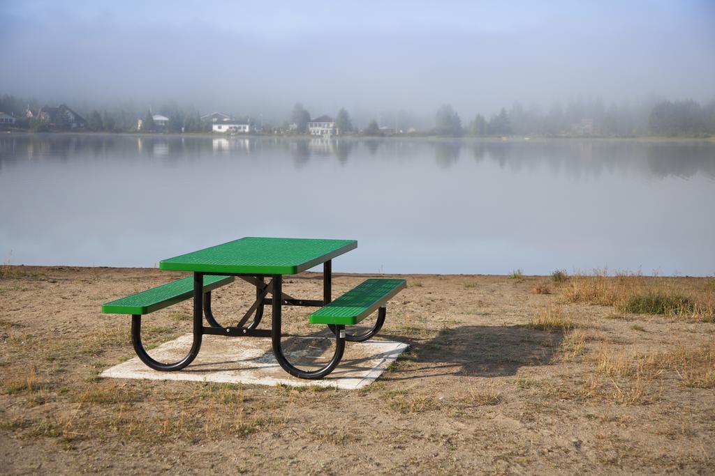 Emme Chalets Sainte-Lucie-de-Doncaster Esterno foto