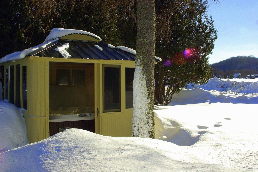 Emme Chalets Sainte-Lucie-de-Doncaster Camera foto