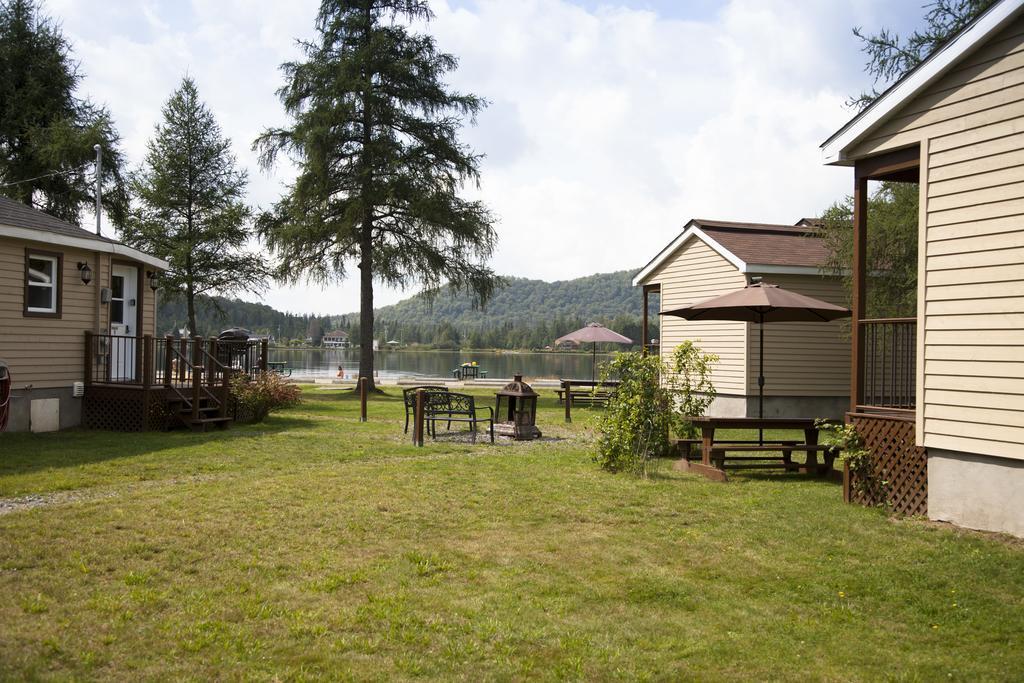 Emme Chalets Sainte-Lucie-de-Doncaster Esterno foto